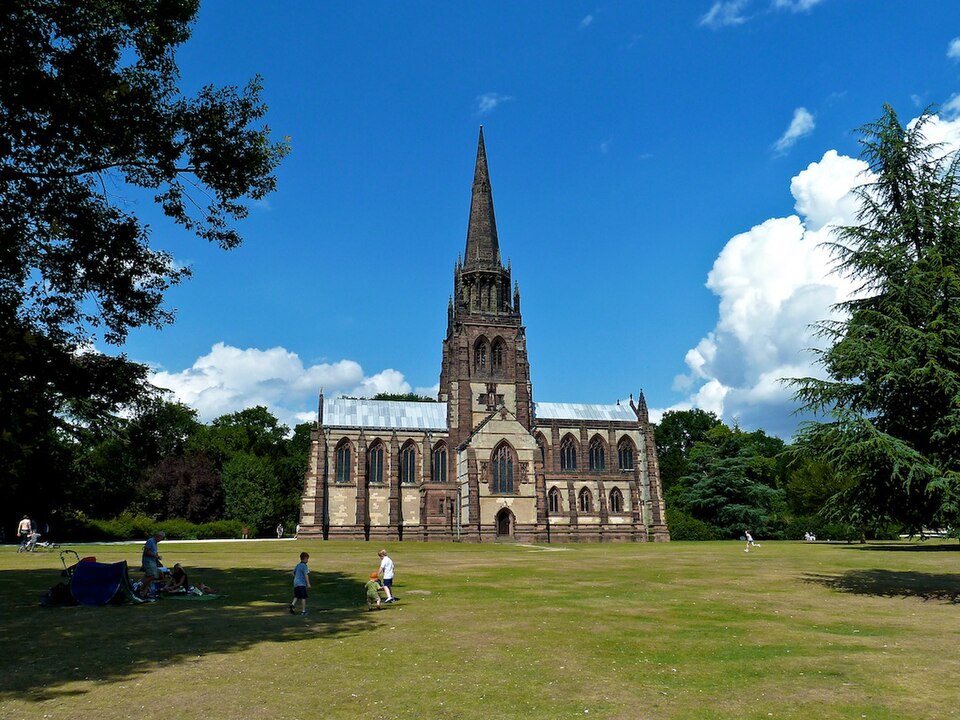 Clumber Chapel, Clumber park by Paul Buckingham, CC BY-SA 2.0 via Wikimedia Commons