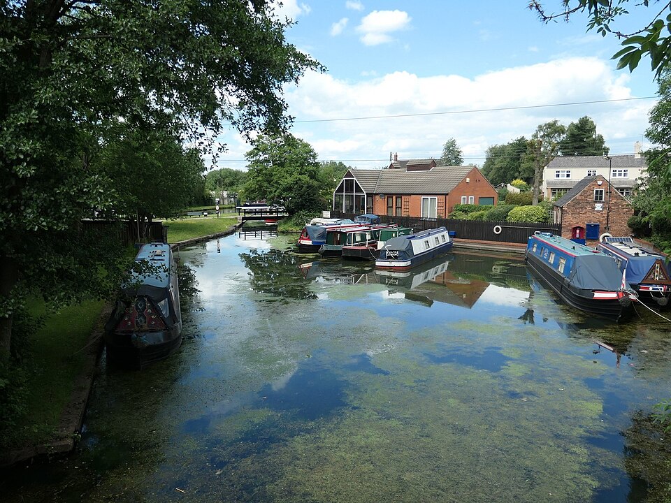 Great Northern Basin, Nottingham Canal, Langley Mill by Christine Johnstone, CC BY-SA 2.0, via Wikimedia Commons
