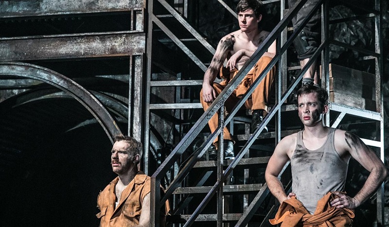 Wonderland at Nottingham Playhouse