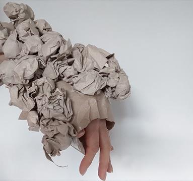 Wearable Sculpture with Rosny Hayward
