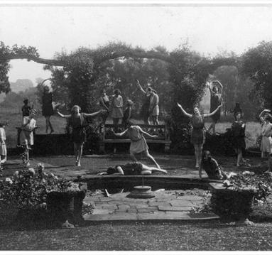 Gardens of Delight: Historic Gardens of Nottinghamshire

