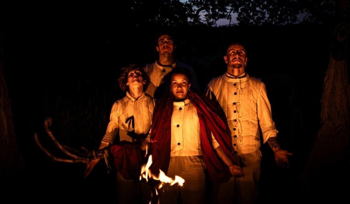 Nikki & JD / Lost Dog present FIRESIDE
