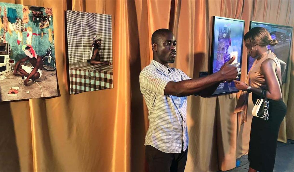 LagosPhotos: Gallery Tours
