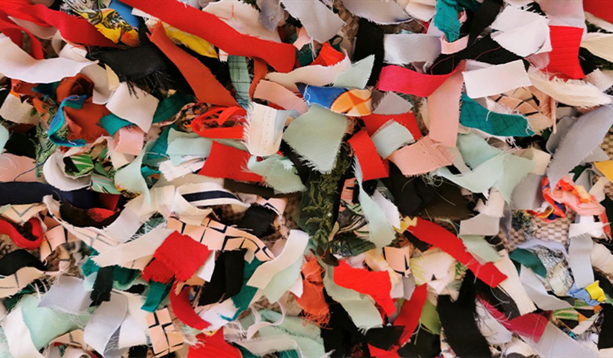 FABRIC FACES with Rosny Hayward Image