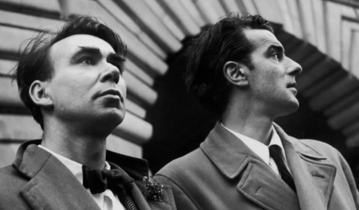 Robert MacBryde and Robert Colquhoun: Artists, Lovers, Outsiders
