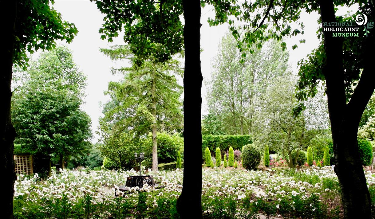 Meet Holocaust Survivor: Simon Winston BEM