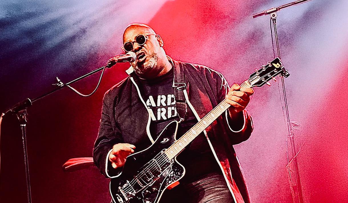 Tomás Doncker & The True Groove All-Stars
