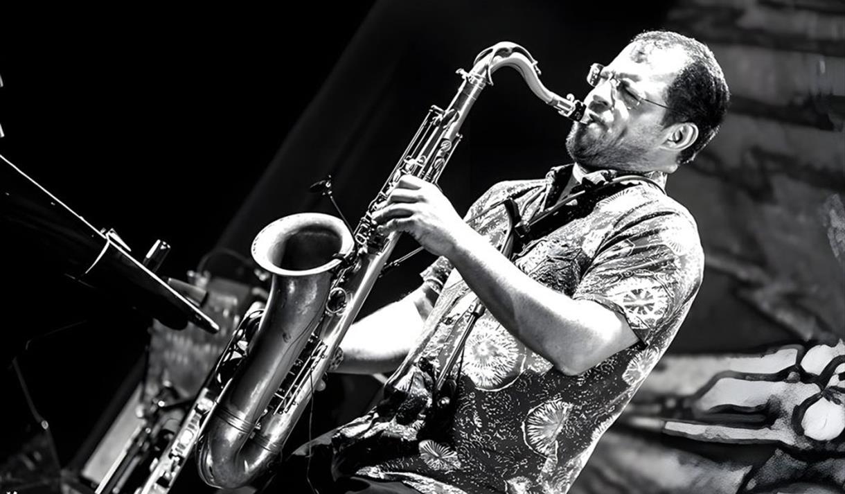 Enrique Thompson & The Bryan Corbett Quartet