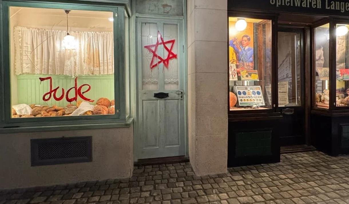 Family-Friendly Testimony and Object Handling Workshop
