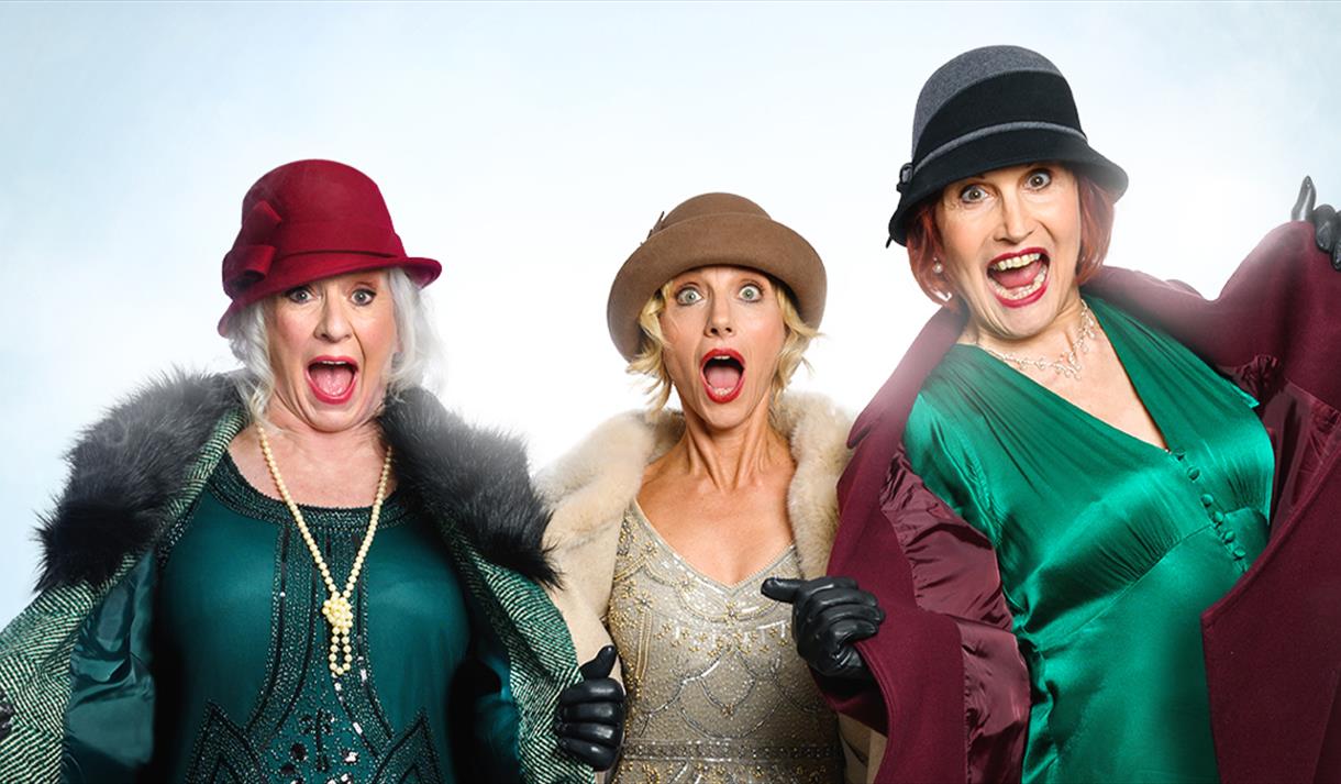 Fascinating Aïda - The 40th Anniversary Show!