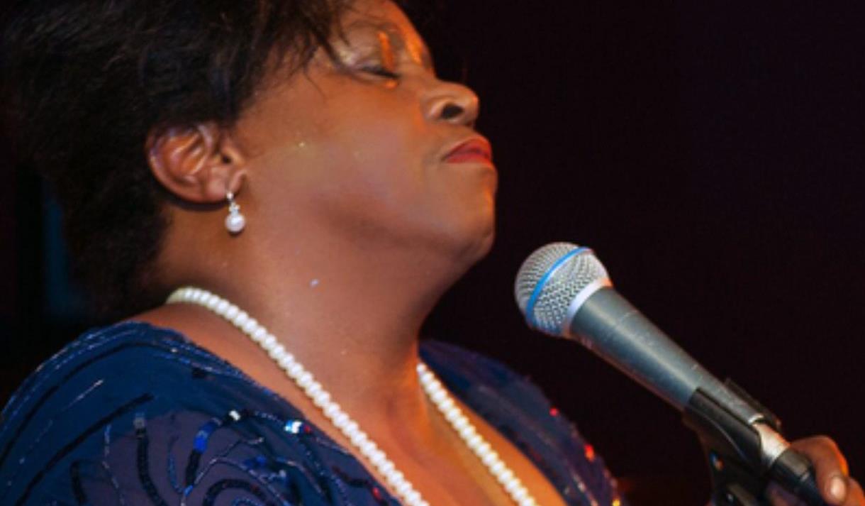 Aydenne Simone & The Big Mama Trio