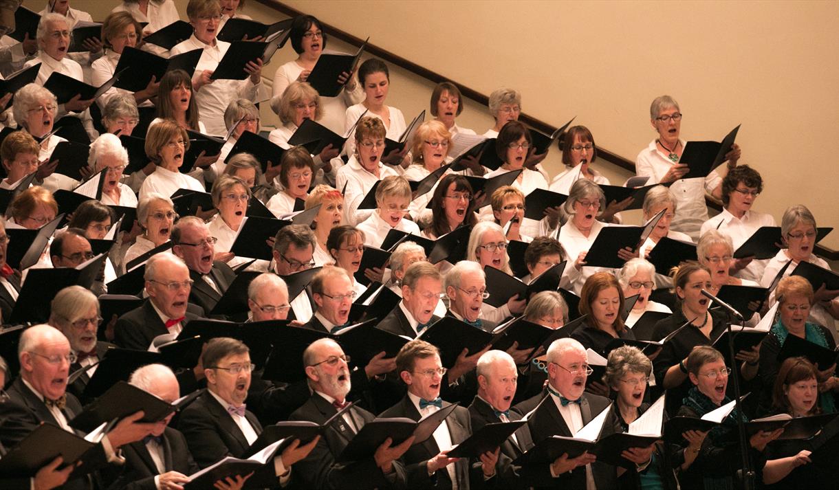 Gloria! with the Nottingham Festival Chorus
