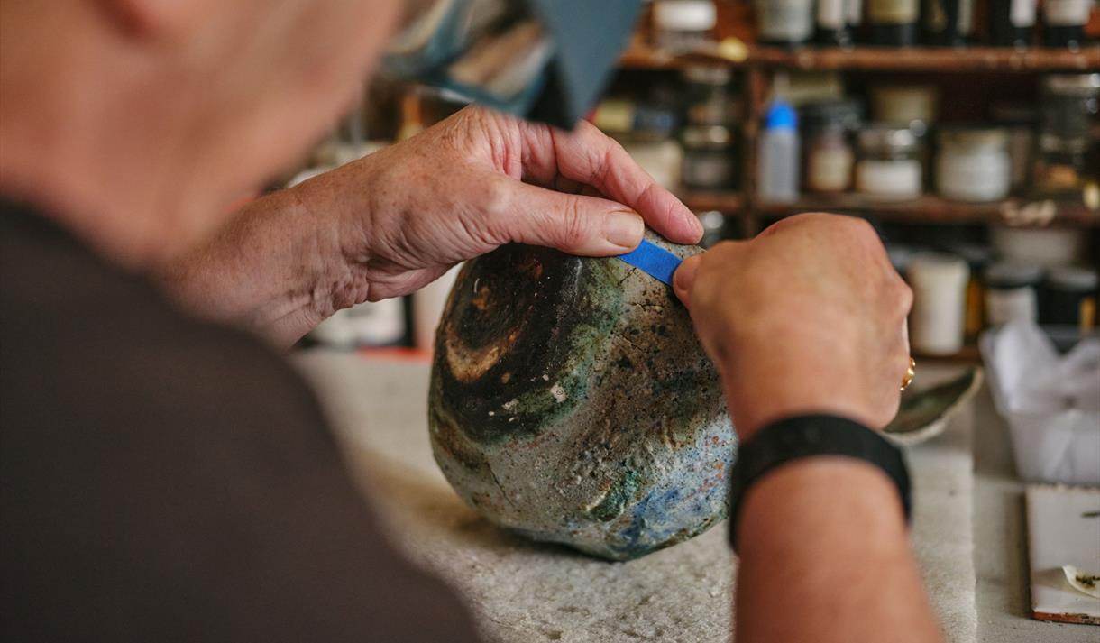 Piecing together Pottery
