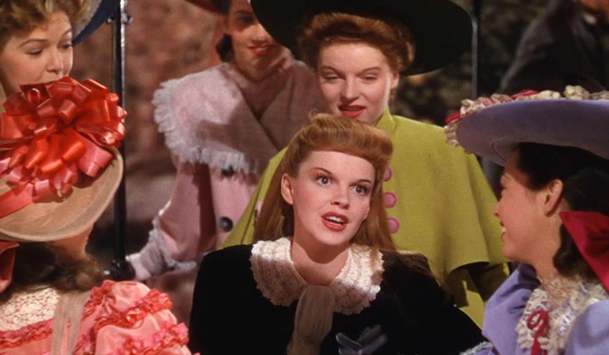 Christmas at Broadway: Meet Me In St. Louis
