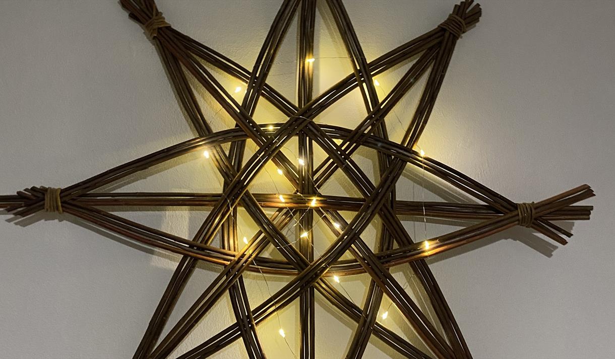 Christmas Star Willow Weaving Workshop at Sherwood Forest
