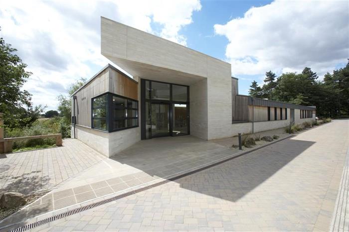 visitor-centre-at-creswell-crags